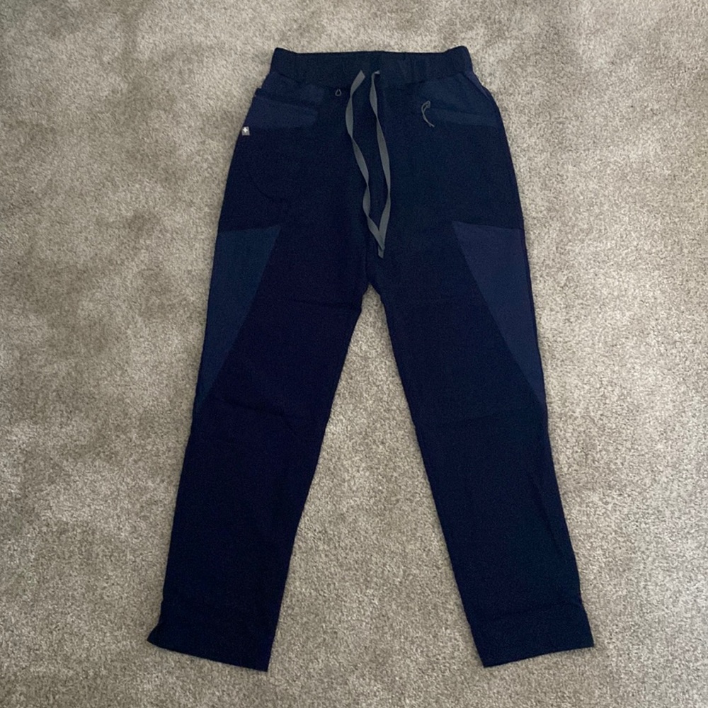 FIGS scrub pants size small. Discontinued style!! Rare!